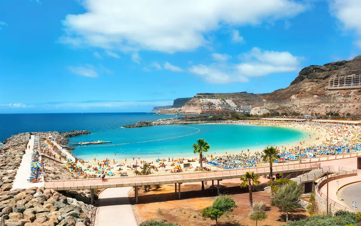 Vista de Las Palmas de Gran Canaria — reunificación de deudas con Agrupa